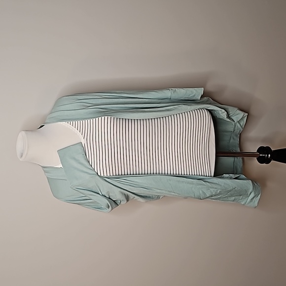 Donating: Zenana Half Sleeve Cardigan - Picture 5 of 7